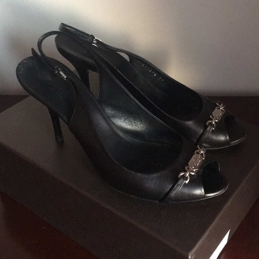 Gucci Nappa Moorea sandals